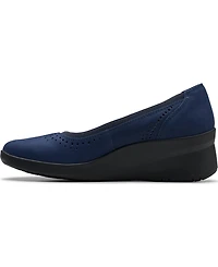 Clarks Collection Women's Suttyn Kaylie Slip-On Shoes