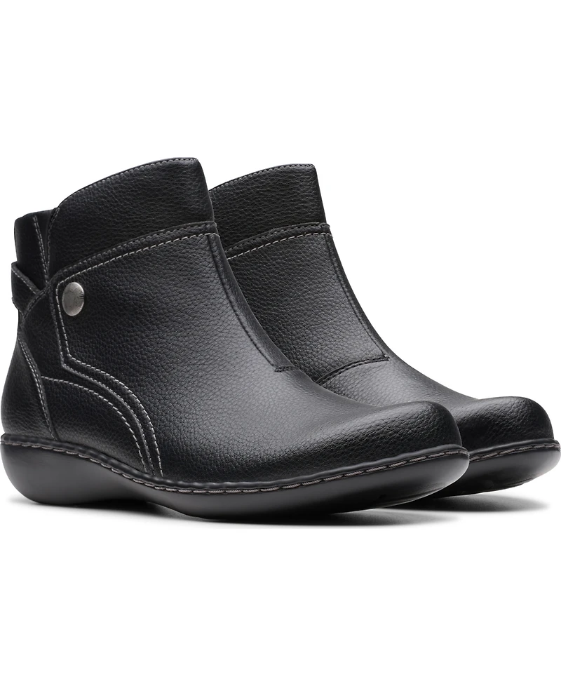 Clarks Women's Collection Ashland Mabel Flat Boots