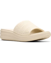 Clarks Cloudsteppers Women's Drift Twist Slip-On Flat Sandals