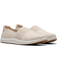 Clarks Women's Cloud Steppers Breeze Vibe Flat Shoes