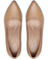 Clarks Women's Kataleyna West Slip On Dress Pumps