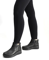 Easy Street Women's Rayleen Ankle Boots