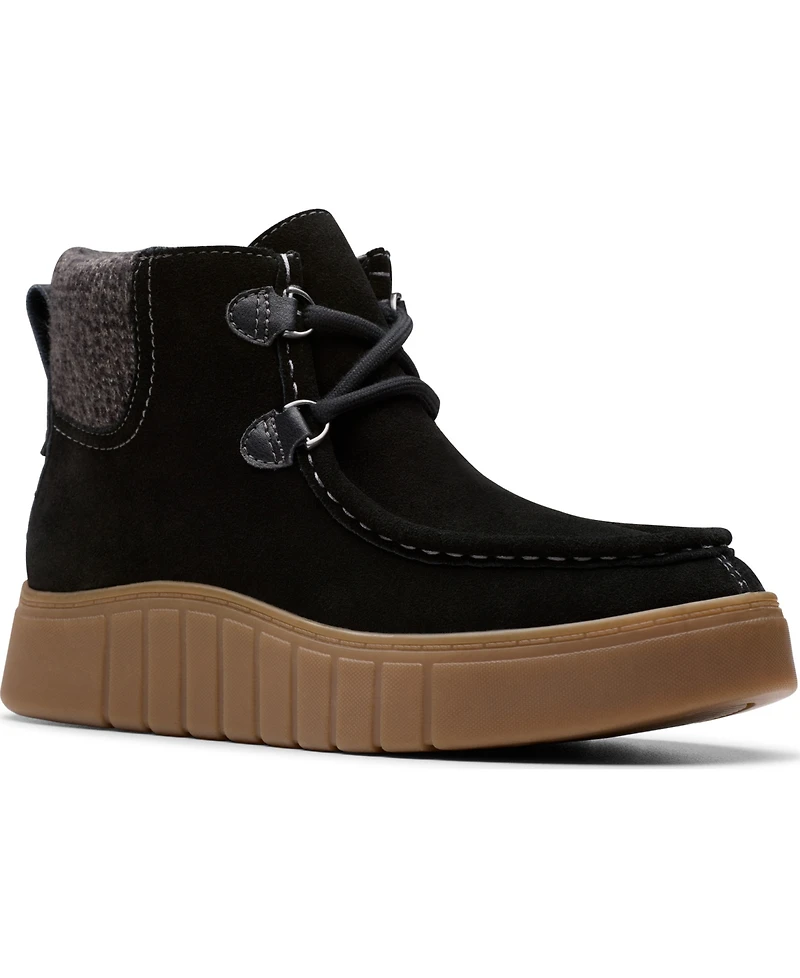 Clarks Women's Mykah Izzy Cozy Lace-Up Booties