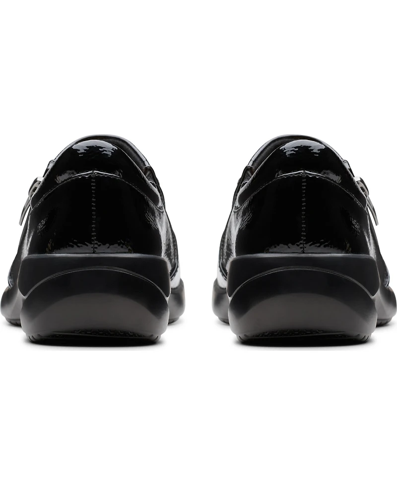 Clarks Women's Kaetlyn Mila Round Toe Flats