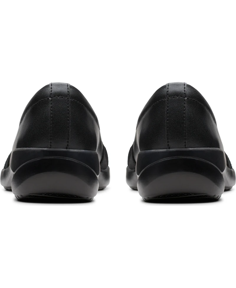 Clarks Women's Kaetlyn Rhea Round Toe Loafers