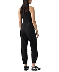 Levi's Women's Mid-Rise Essential Joggers