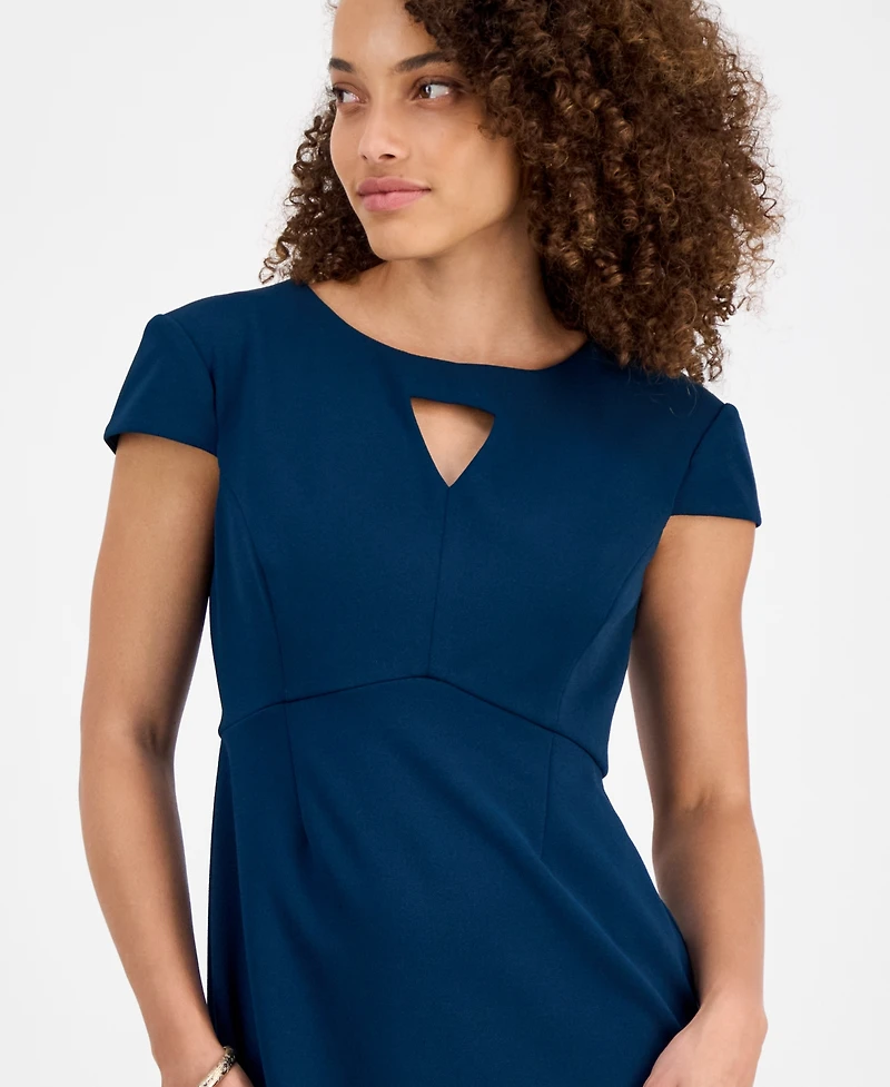 Connected Petite Keyhole-Neck Short-Sleeve Dress