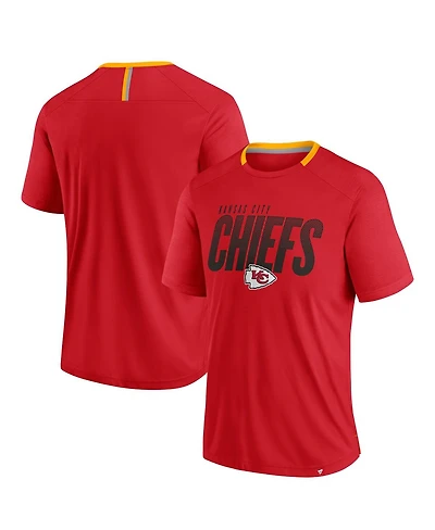 Fanatics Men's Red Kansas City Chiefs Defender Fade Slant T-Shirt