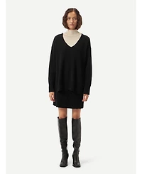 Gobi Cashmere Women's Relaxed-Fit V-Neck Sweater