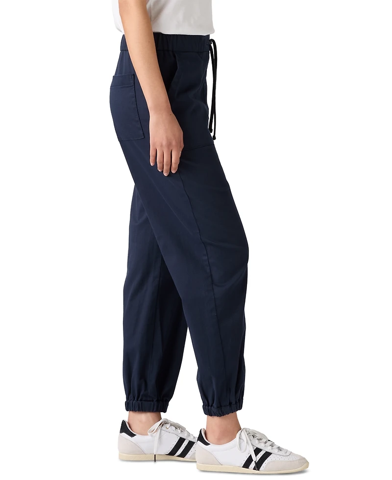 Levi's Women's Mid-Rise Essential Joggers