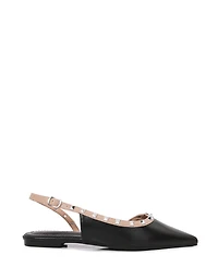 Berness OdinaPyramid Stud Flats