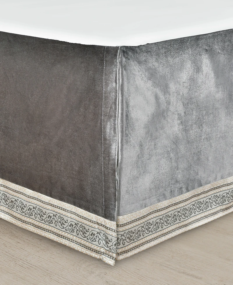 J Queen New York Annabelle Damask 4-Pc. Comforter Set