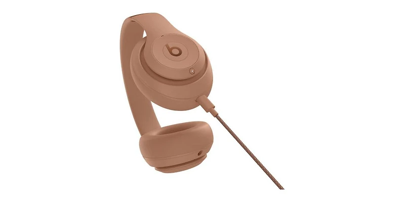 Beats - Studio Pro x Kim Kardashian + Power Adapter