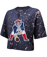 Majestic Women's Navy New England Patriots Bleach Splatter Notch Neck Crop T-Shirt