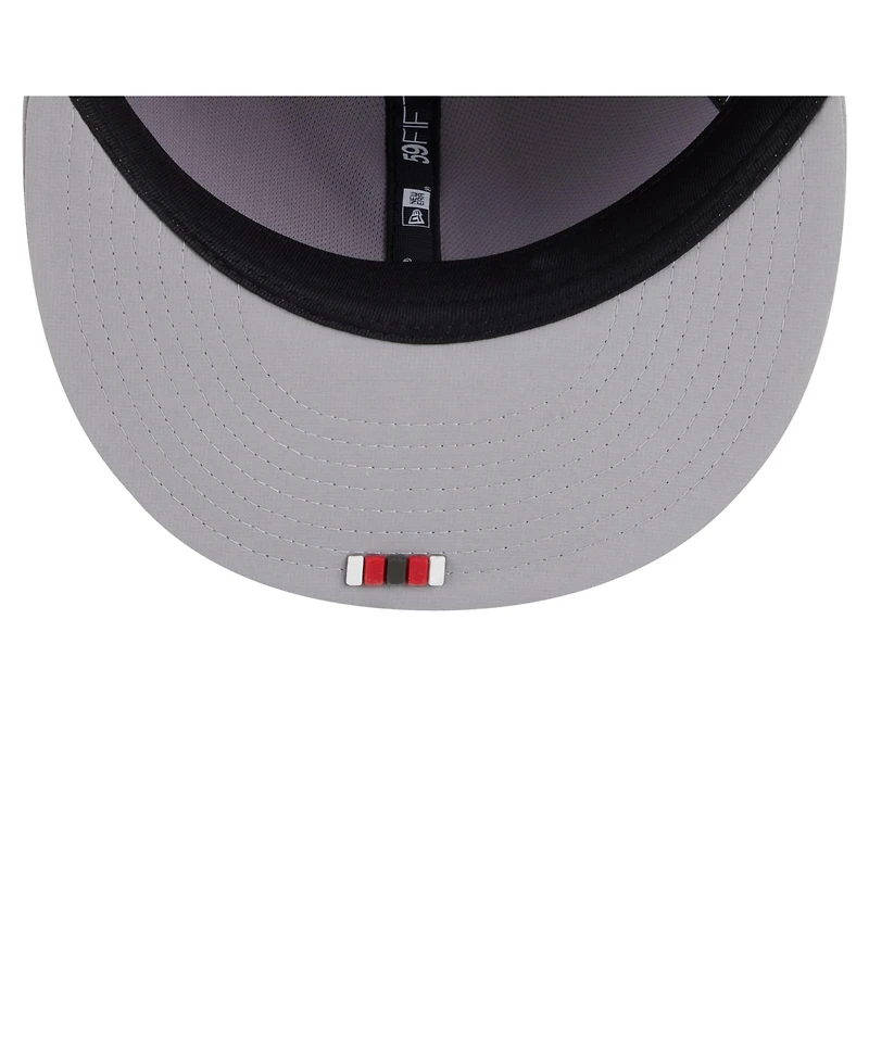 New Era Men's Tampa Bay Buccaneers 2025 Sideline 59FIFTY Fitted Hat