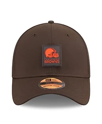 New Era Men's Brown Cleveland Browns 2025 Sideline 39THIRTY Flex Hat