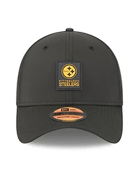 New Era Men's Black Pittsburgh Steelers 2025 Sideline 39THIRTY Flex Hat