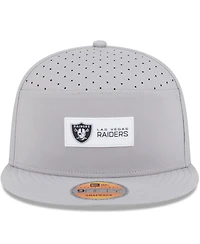 New Era Men's Gray Las Vegas Raiders 2025 Sideline Split Panel 9FIFTY Snapback Hat