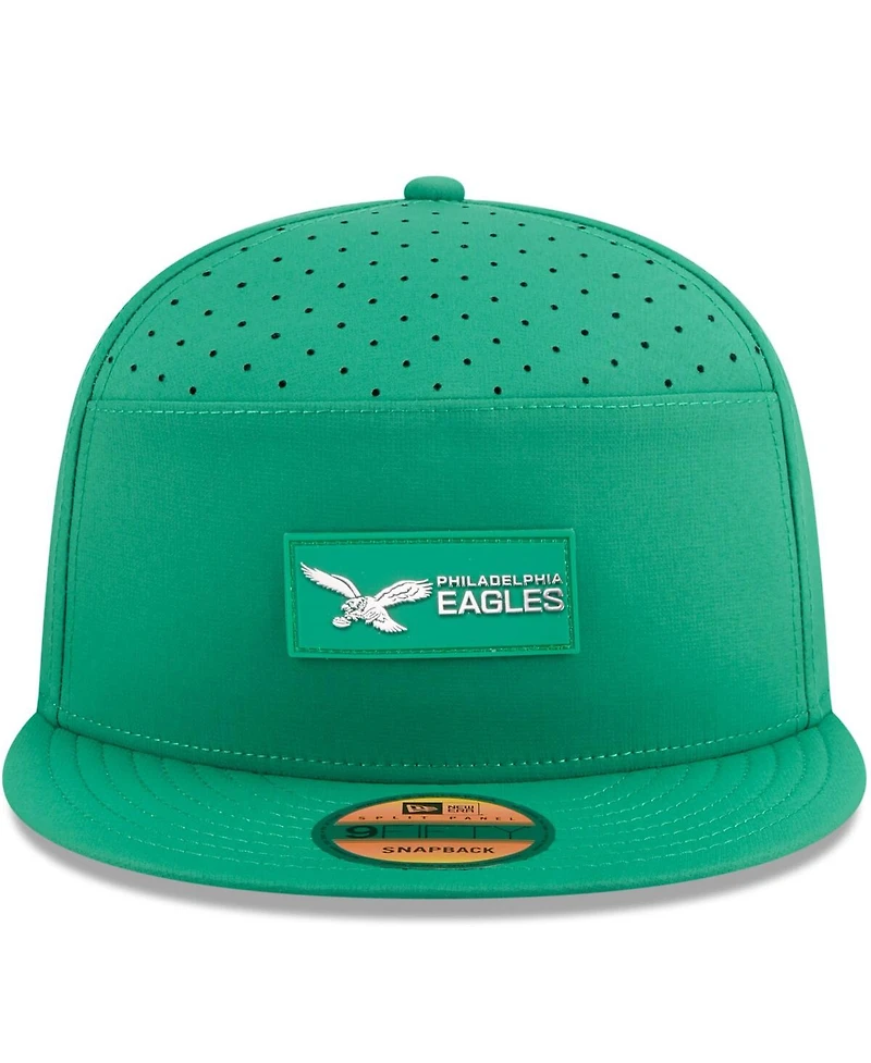 New Era Men's Kelly Green Philadelphia Eagles 2025 Sideline Throwback Split Panel 9FIFTY Snapback Hat