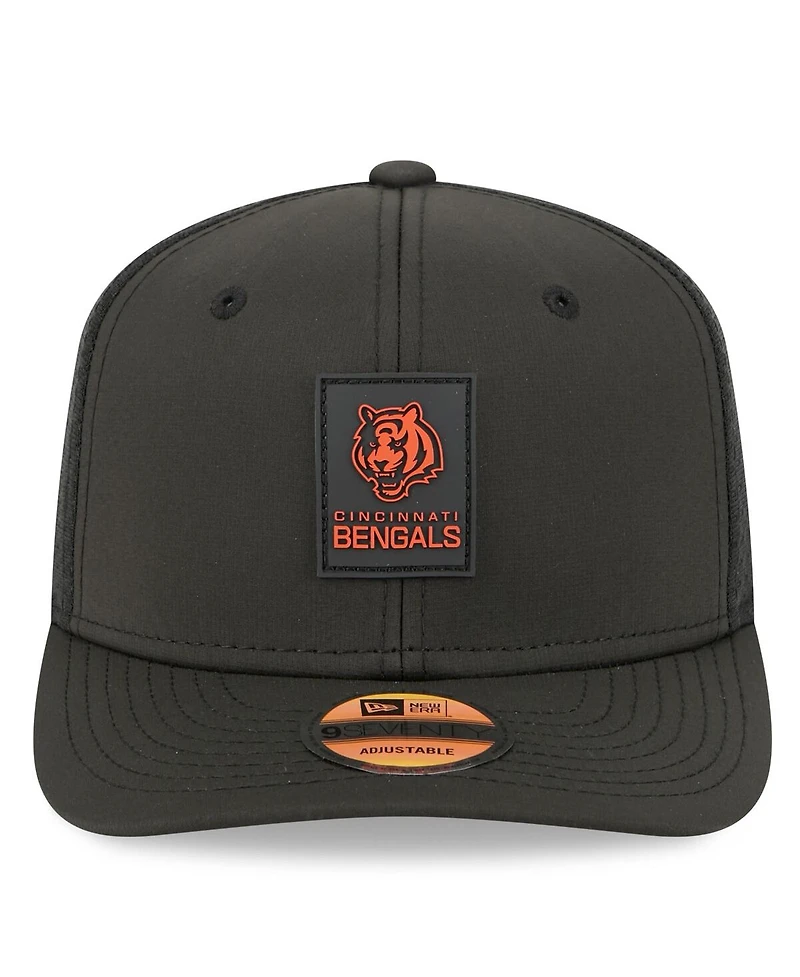 New Era Men's Black Cincinnati Bengals 2025 Sideline 9SEVENTY Trucker Adjustable Hat