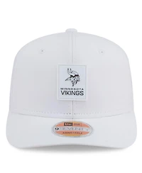 New Era Men's White Minnesota Vikings 2025 Sideline 9SEVENTY Trucker Adjustable Hat