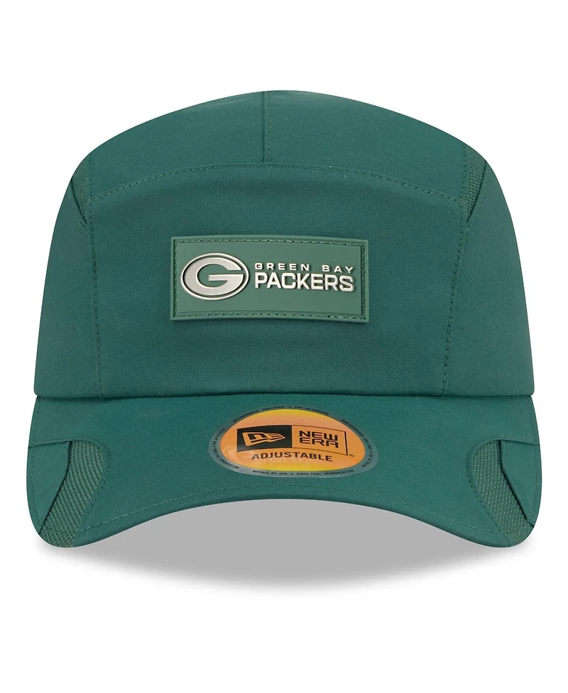 New Era Men's Green Green Bay Packers 2025 Sideline Runner Adjustable Hat