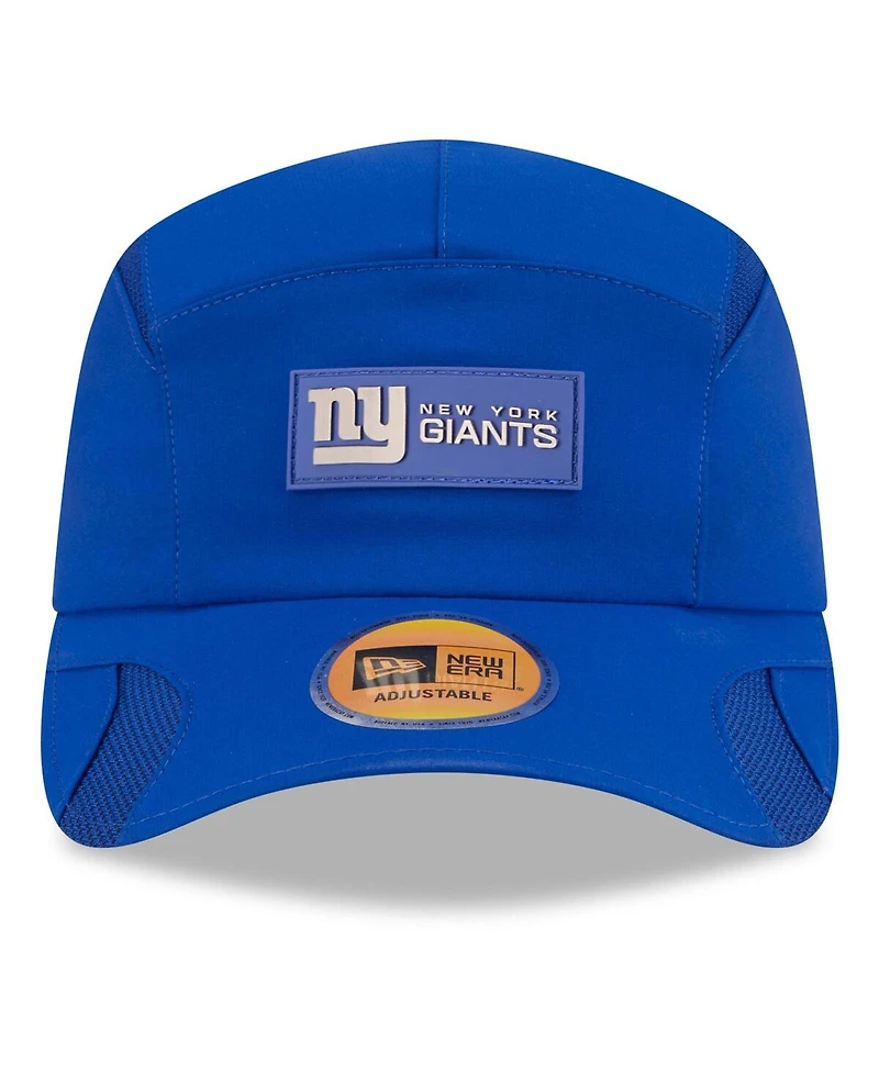 New Era Men's Royal New York Giants 2025 Sideline Runner Adjustable Hat