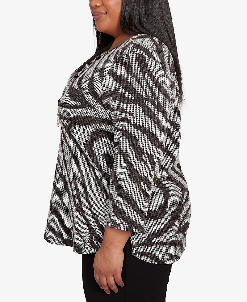 Alfred Dunner Plus Jet Setter Animal Houndstooth Top with Necklace