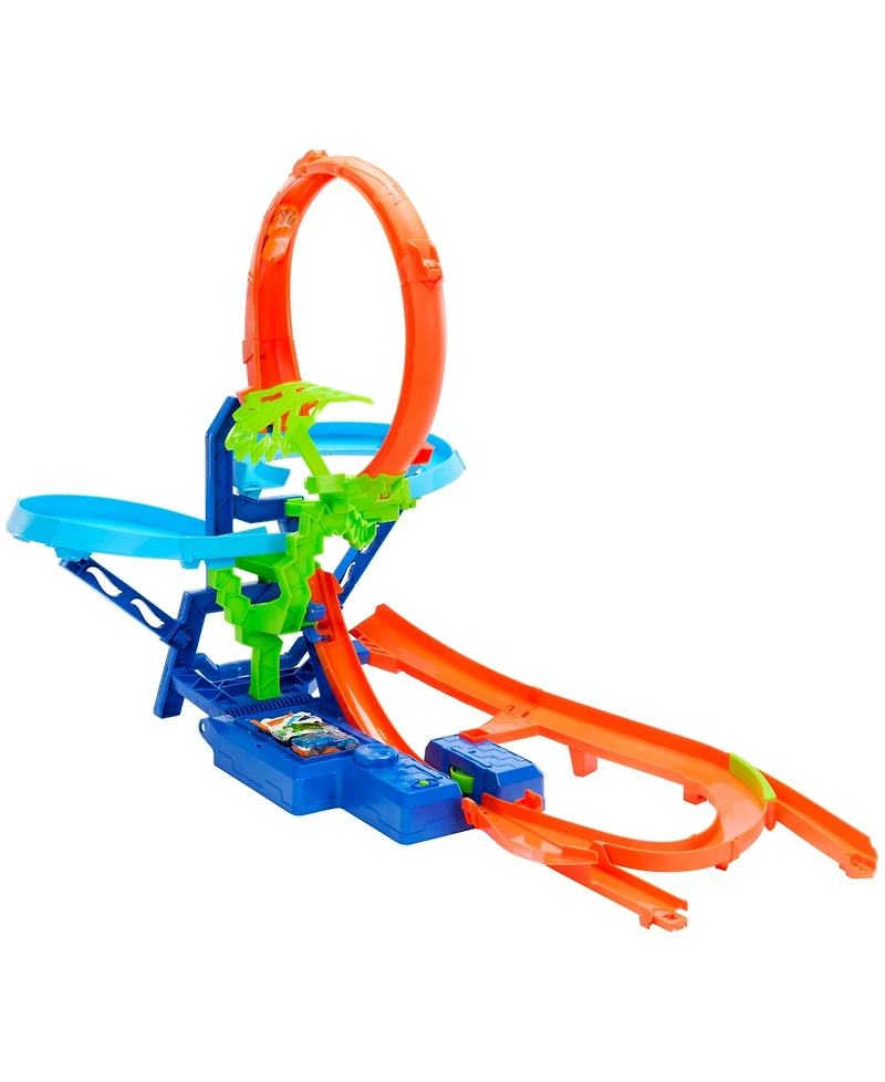 Hot Wheels Stunt Tracks Mid-Air Crash Playset and Car