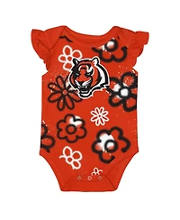 Outerstuff Baby Boys and Girls 2-Piece Cincinnati Bengals The Sunshine Bodysuit Set