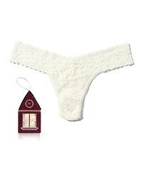 Hanky Panky Women's Signature Lace Low Rise Single Pack Thong Underwear