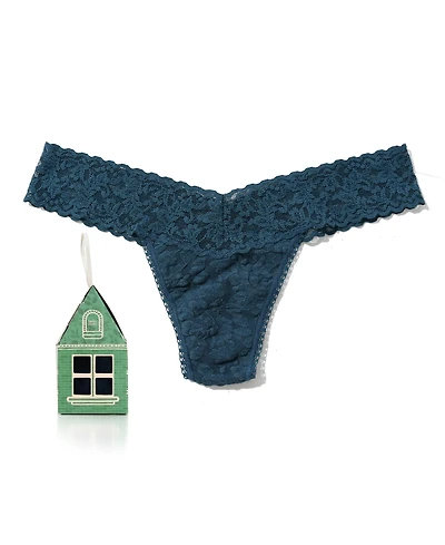 Hanky Panky Women's Signature Lace Low Rise Single Pack Thong Underwear