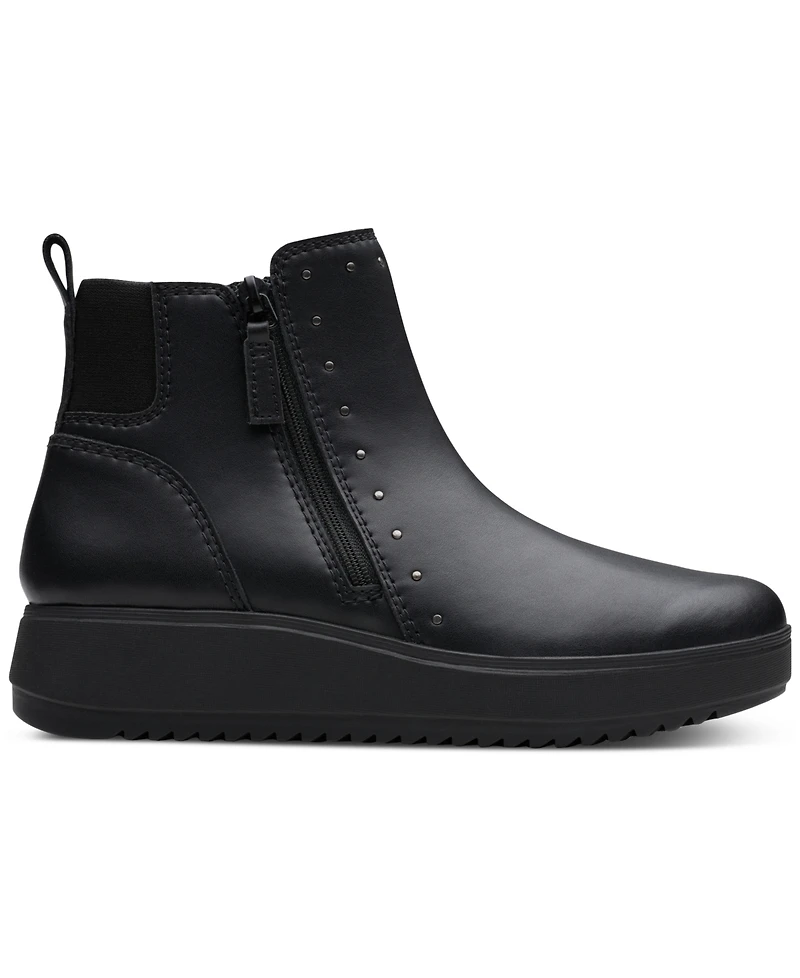 Clarks Collection Women's Zylah Willow Wedge Booties