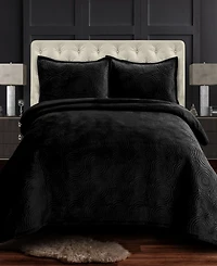 Tribeca Living Capri Medallion Velvet Oversized Solid 3 piece Quilt Set
