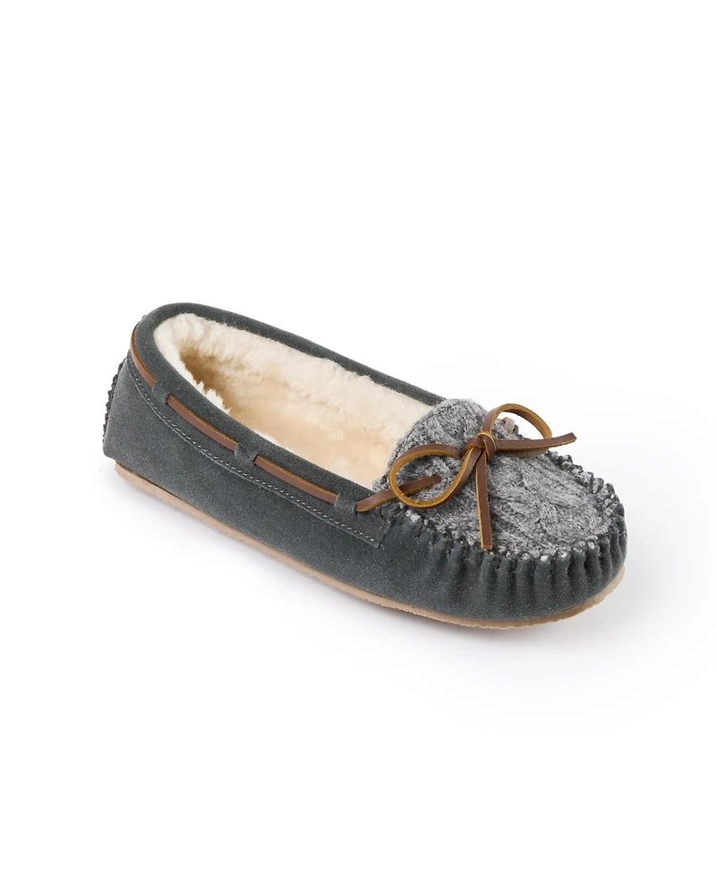 Minnetonka Women's Cosi Sweater Slippers