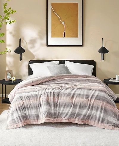 Madison Park Zuri Faux Fur Blanket