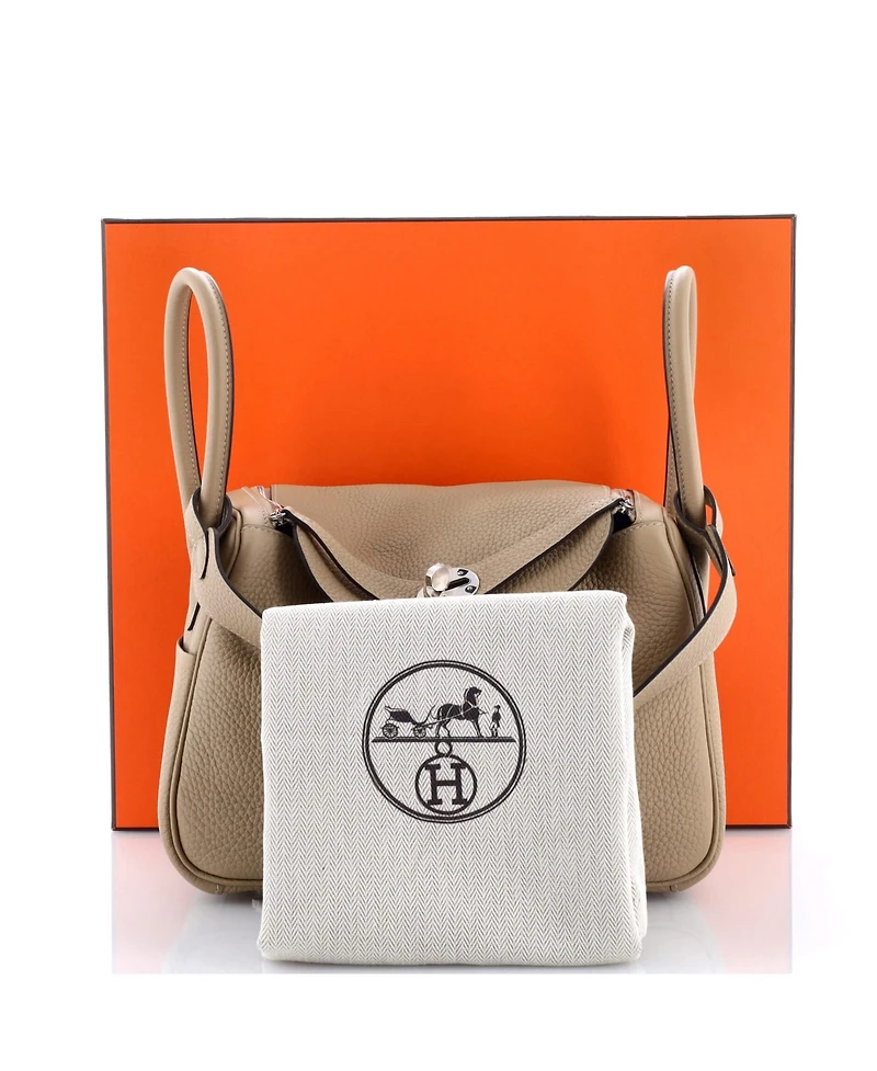 Pre-Owned Hermes 26 Lindy Bag Clemence