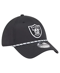 New Era Men's Black Las Vegas Raiders Perforated 39THIRTY Flex Hat