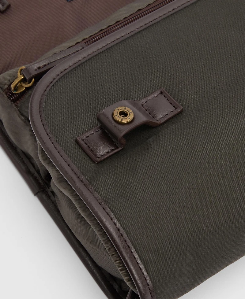 Barbour Men's Wax Hanging Washbag
