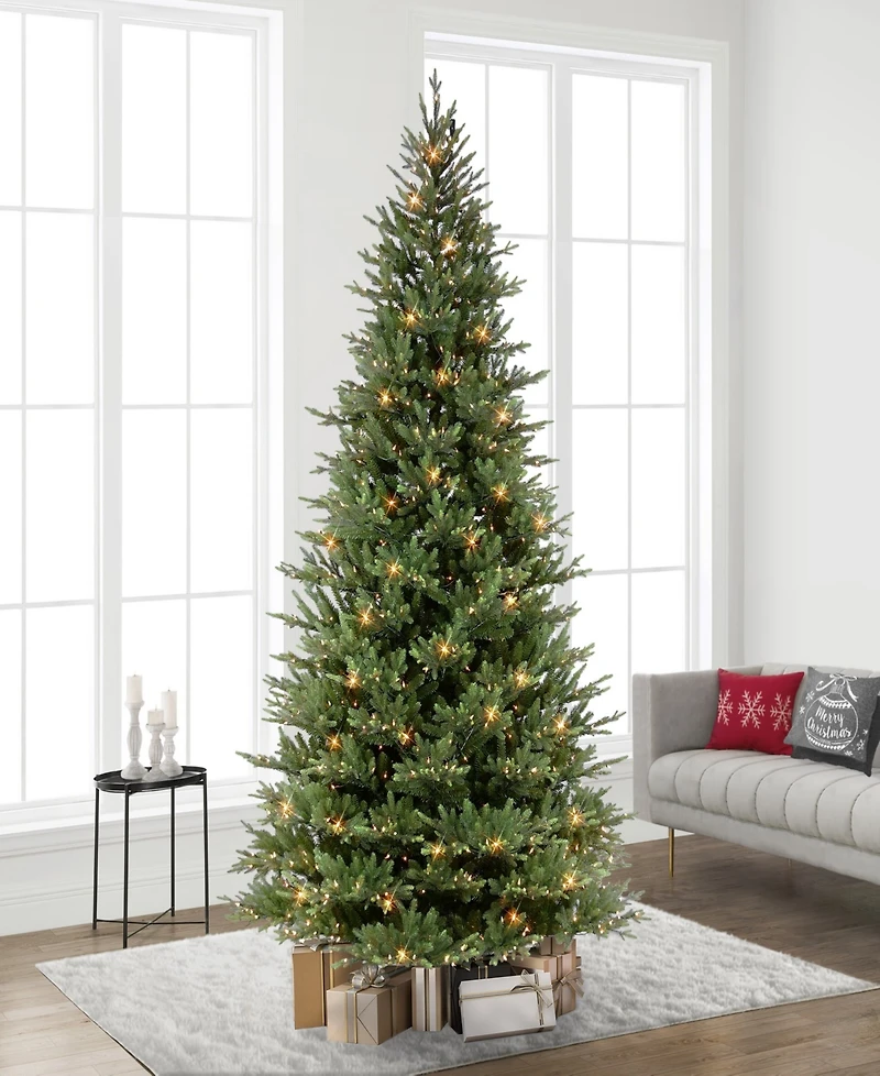 Puleo 9FT Pre-Lit Bradford Fir Artificial Christmas tree