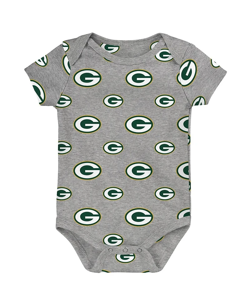 Outerstuff Newborn 3-Piece Green Bay Packers Little Tike Bodysuit Set