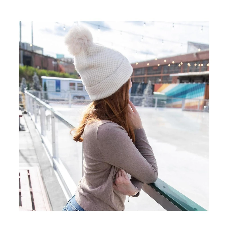 Women's Pom Pom Beanie - Tan