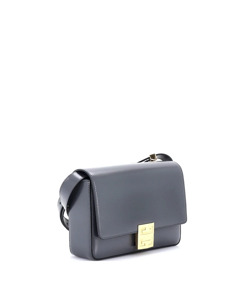 Pre-Owned Givenchy Medium 4G Shoulder Bag Leather