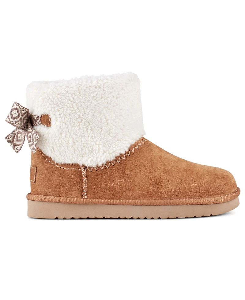 earth Women's Wing Round Toe Casual Ankle Booties