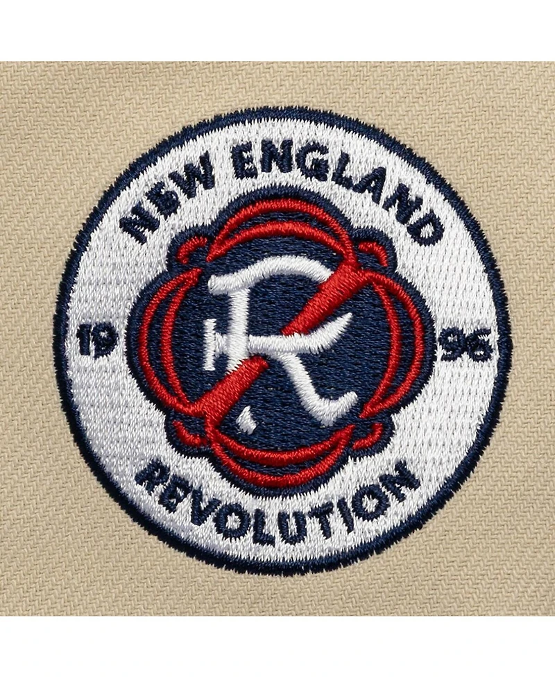 Mitchell & Ness Men's Cream/Navy New England Revolution Upside Down Pro Pinch Snapback Hat