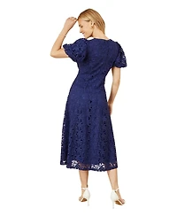 Yumi Women's Lace Midi Skater Dress