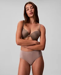 Calvin Klein Women's Bonded Flex Boyshort Underwear QD3961