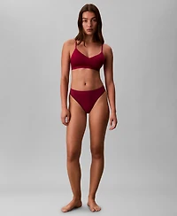 Calvin Klein Women's Form To Body Lightly Lined Bralette QF7618