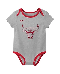 Nike Baby Boys and Girls 2-Piece Chicago Bulls Bodysuit Set