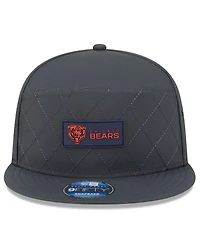 New Era Men's Charcoal Chicago Bears 2025 Sideline Cold Weather Split Panel 9FIFTY Snapback Hat